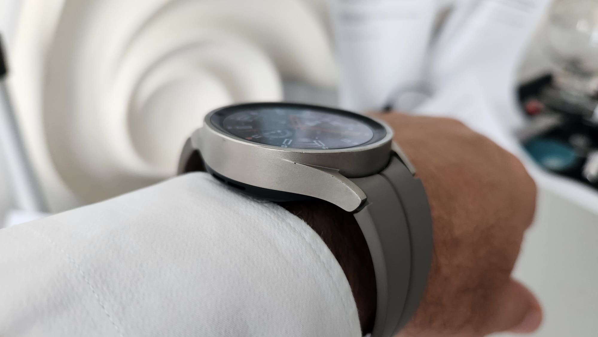 Galaxy Watch 5 Pro vs. Galaxy Watch 6. Care este cel mai bun smartwatch Samsung