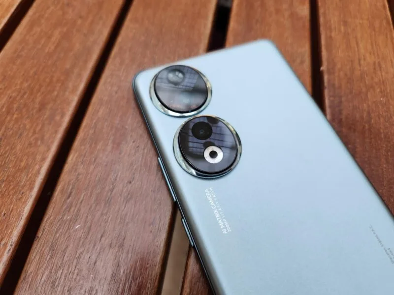 Honor 90
