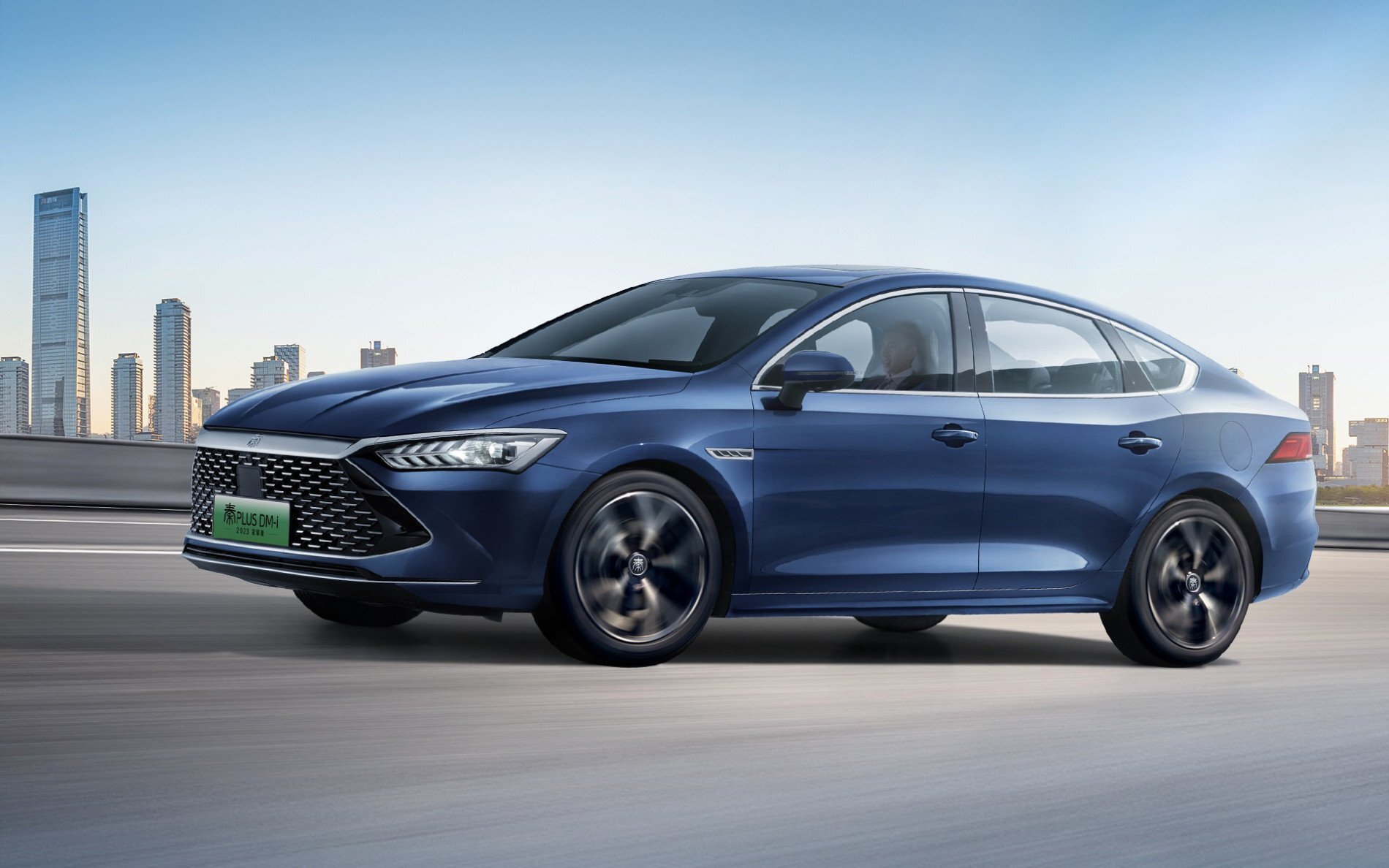 BYD Qin Plus DM i 2024 s