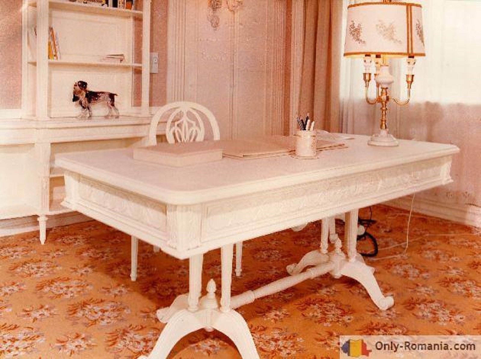 yahtul lui Ceausescu — Imagine 3 Interior nava mures ceausescu 4