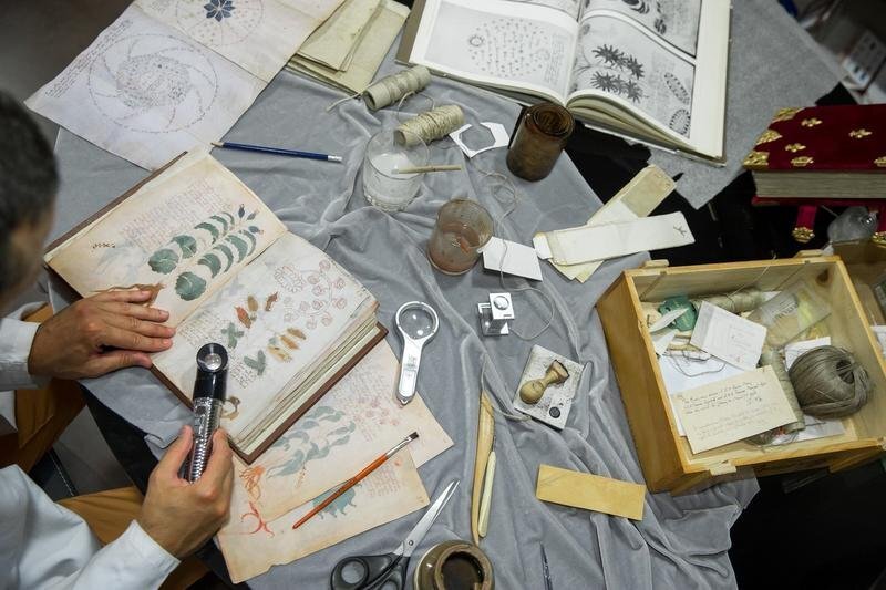 Voynich — Imagine 2 Manuscris voynich