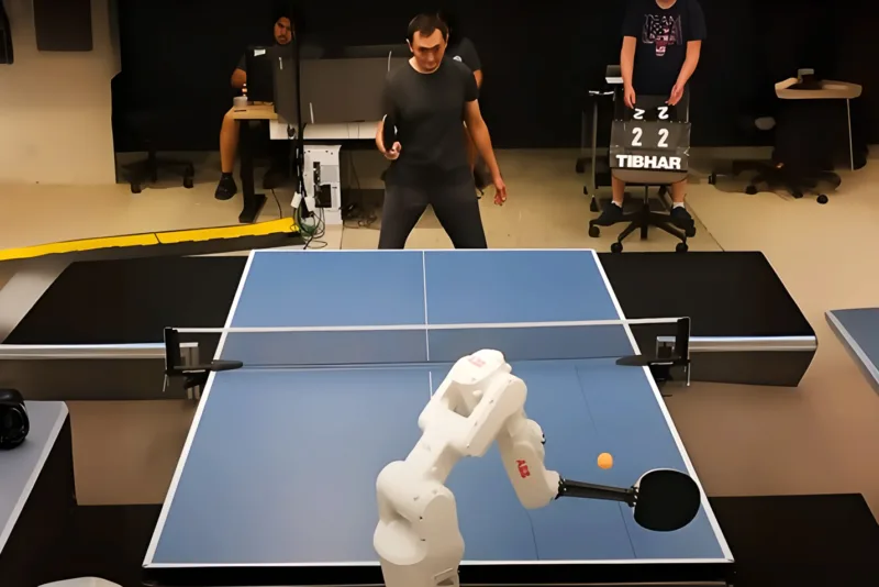 google robot tenis