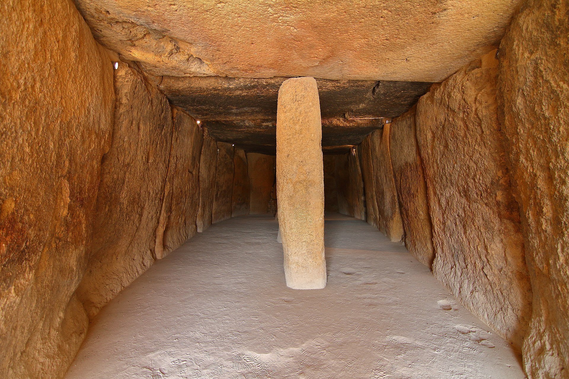 Dolmen de Menga
