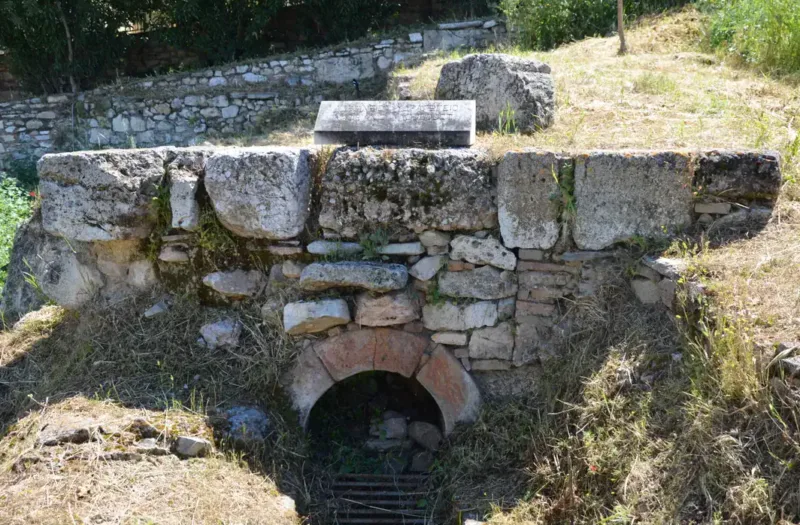 Apeductul lui Hadrian