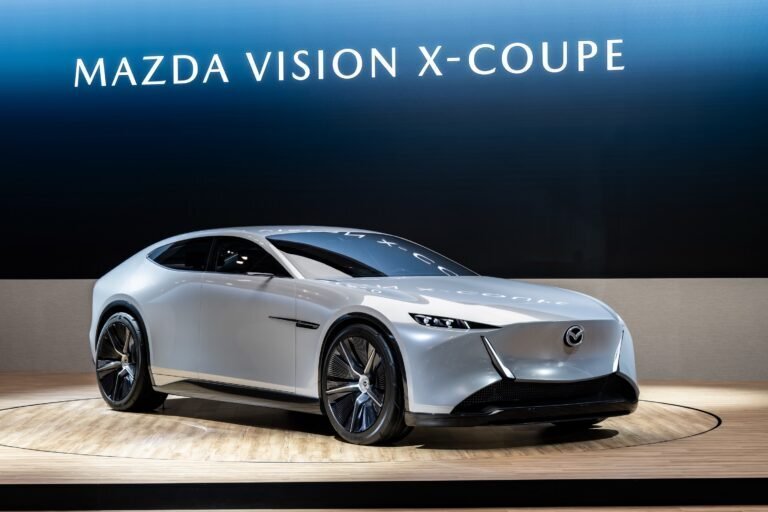 MAZDA VISION MODEL 1 X COUPE 768x512 1