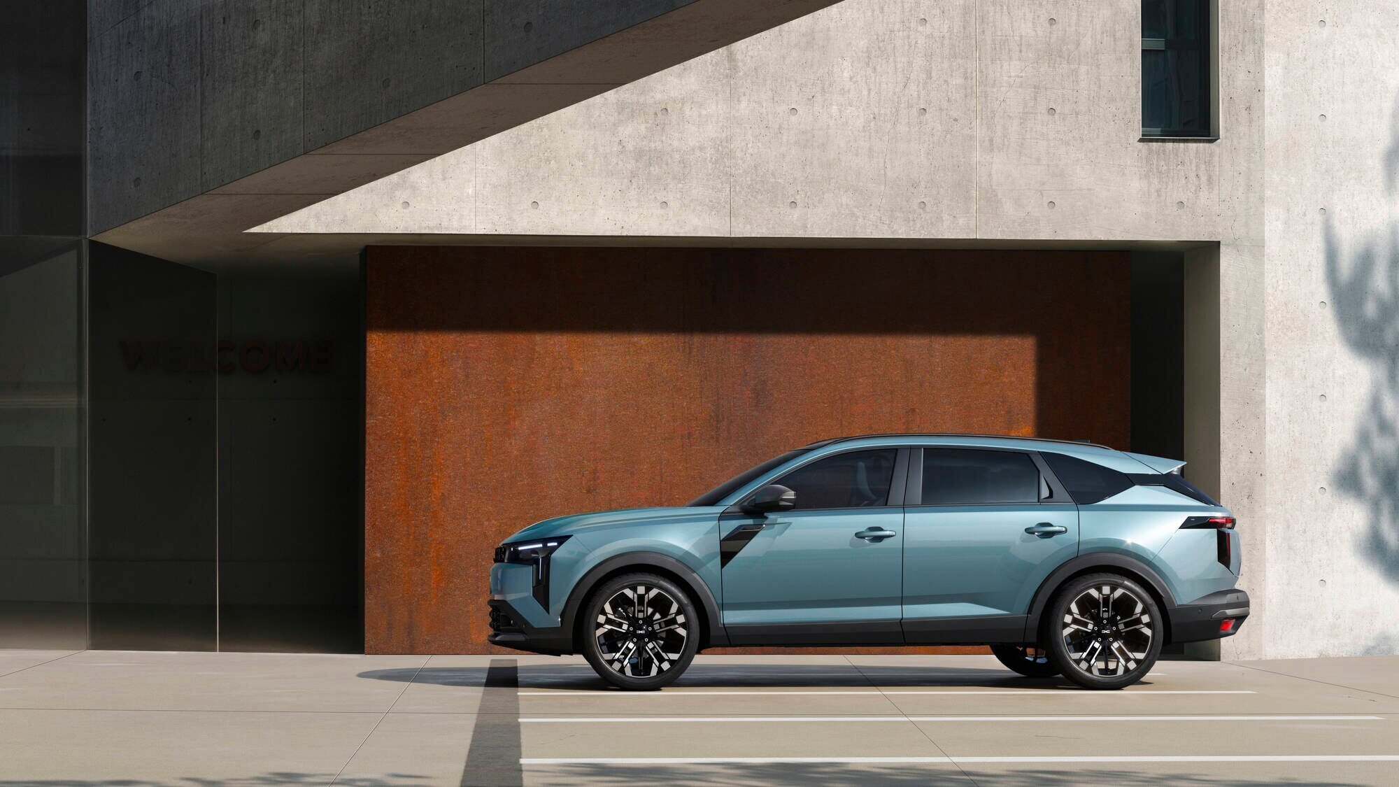 Dacia striker 6