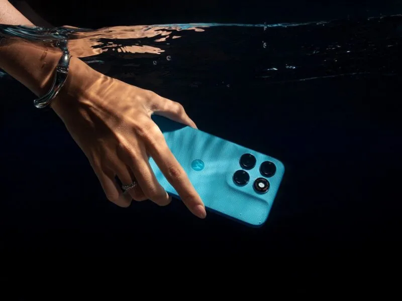 Moto g87