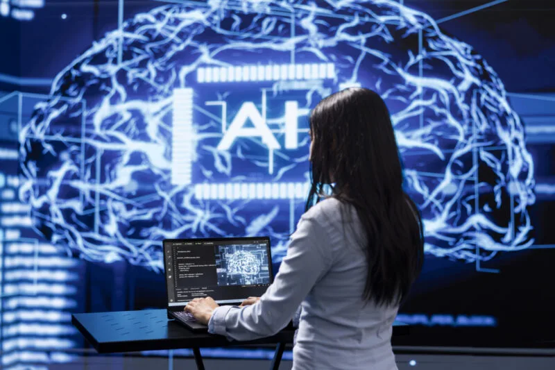 Iluzia inteligenței artificiale: Cum ne transformă tehnologia în oameni mai rapizi, dar mult mai epuizați