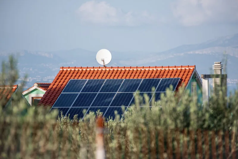 Revoluție în energia verde: Cum au reușit oamenii de știință să depășească limitele panourilor solare