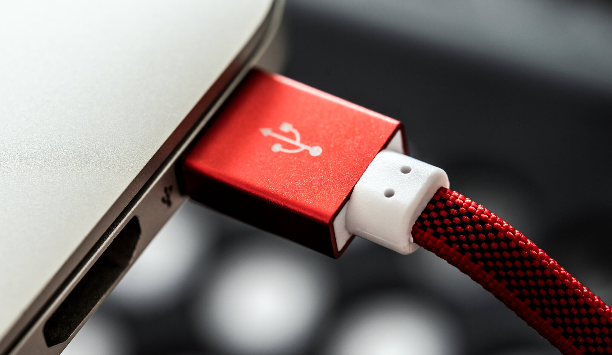 hotspot vs cablu USB