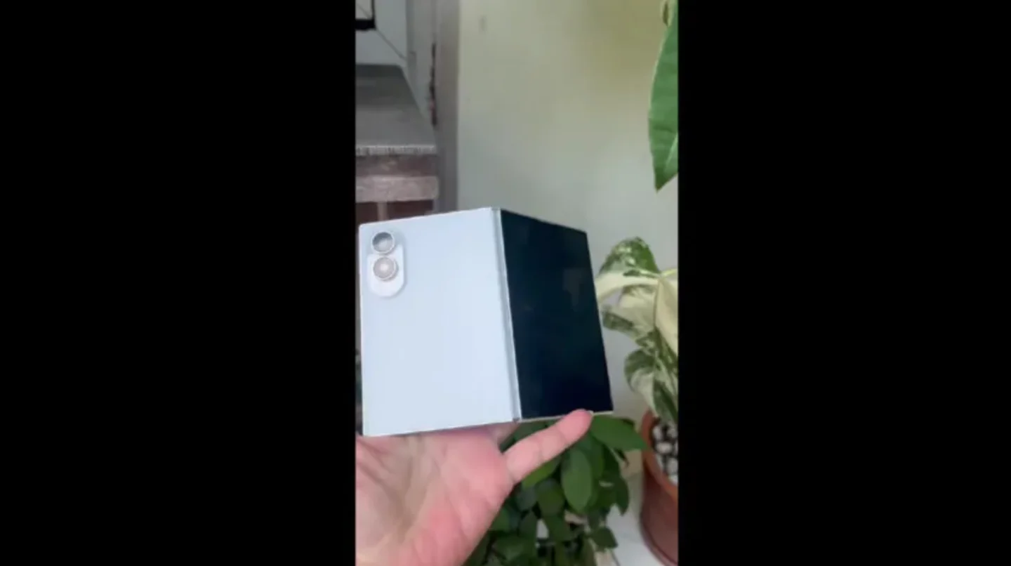 Galaxy Z Fold 8