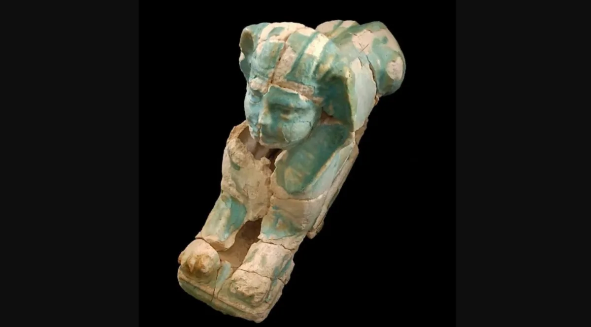morminte antice statueta egipteana