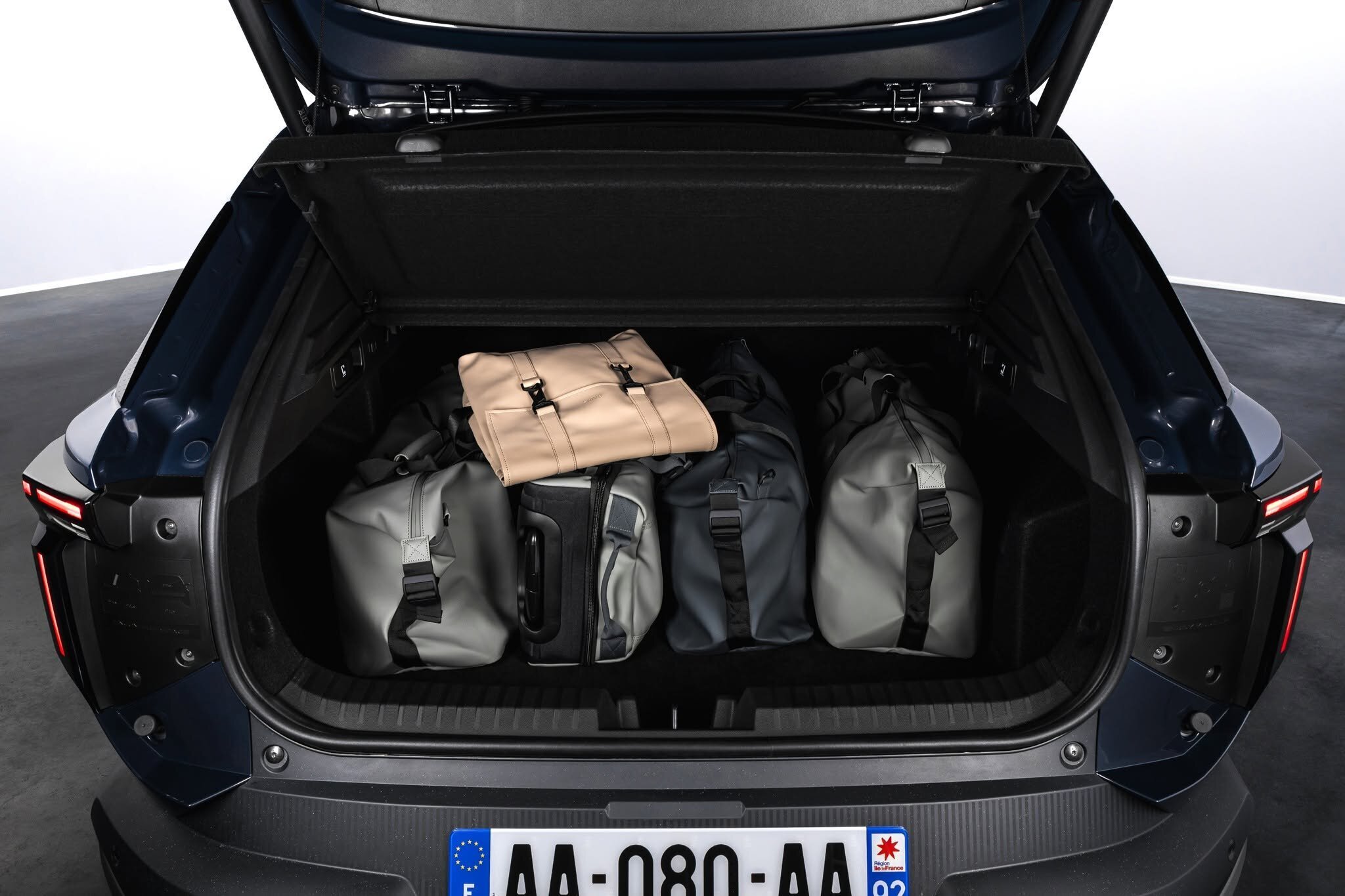 Dacia striker 18
