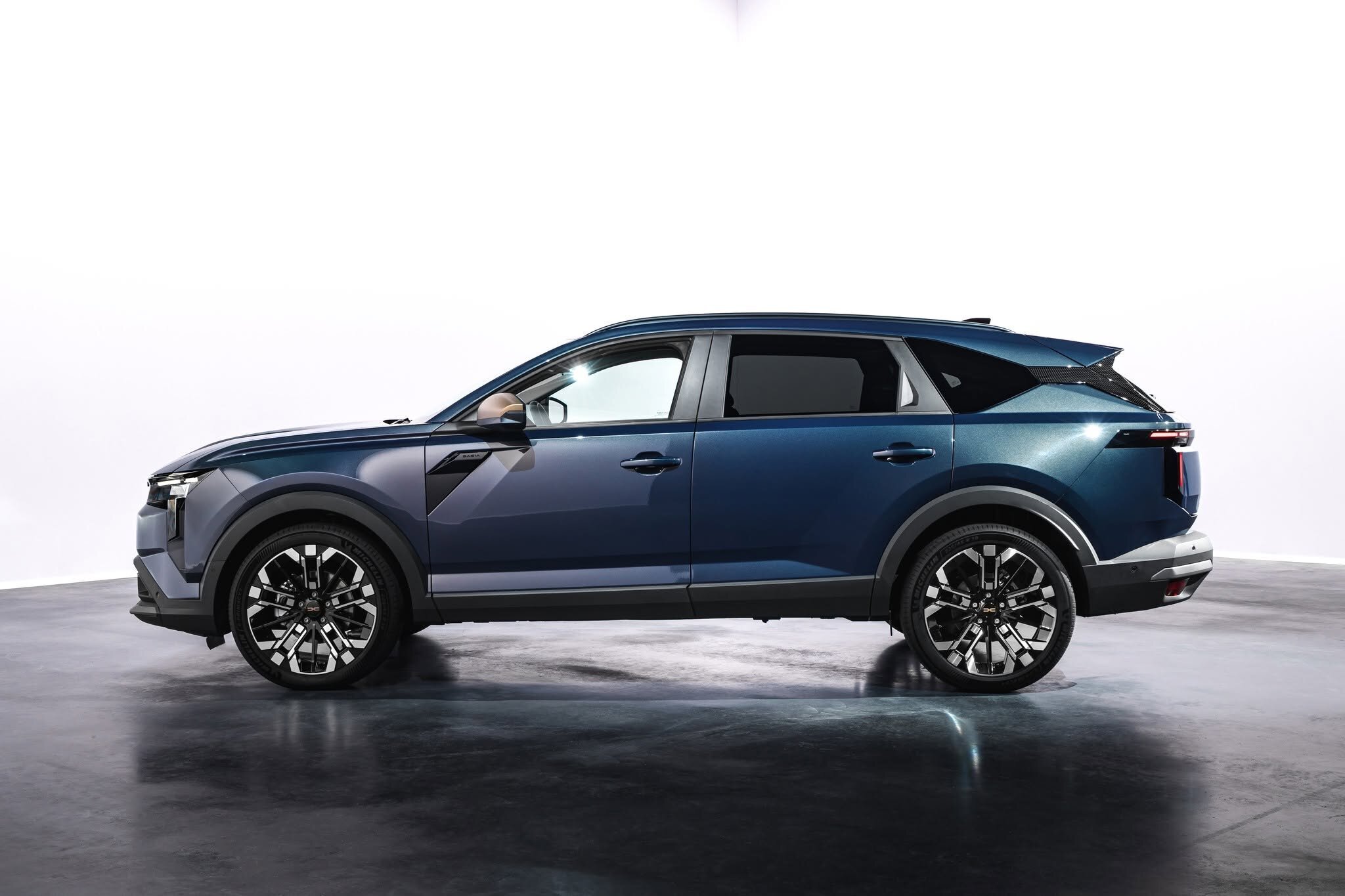 Dacia striker 5