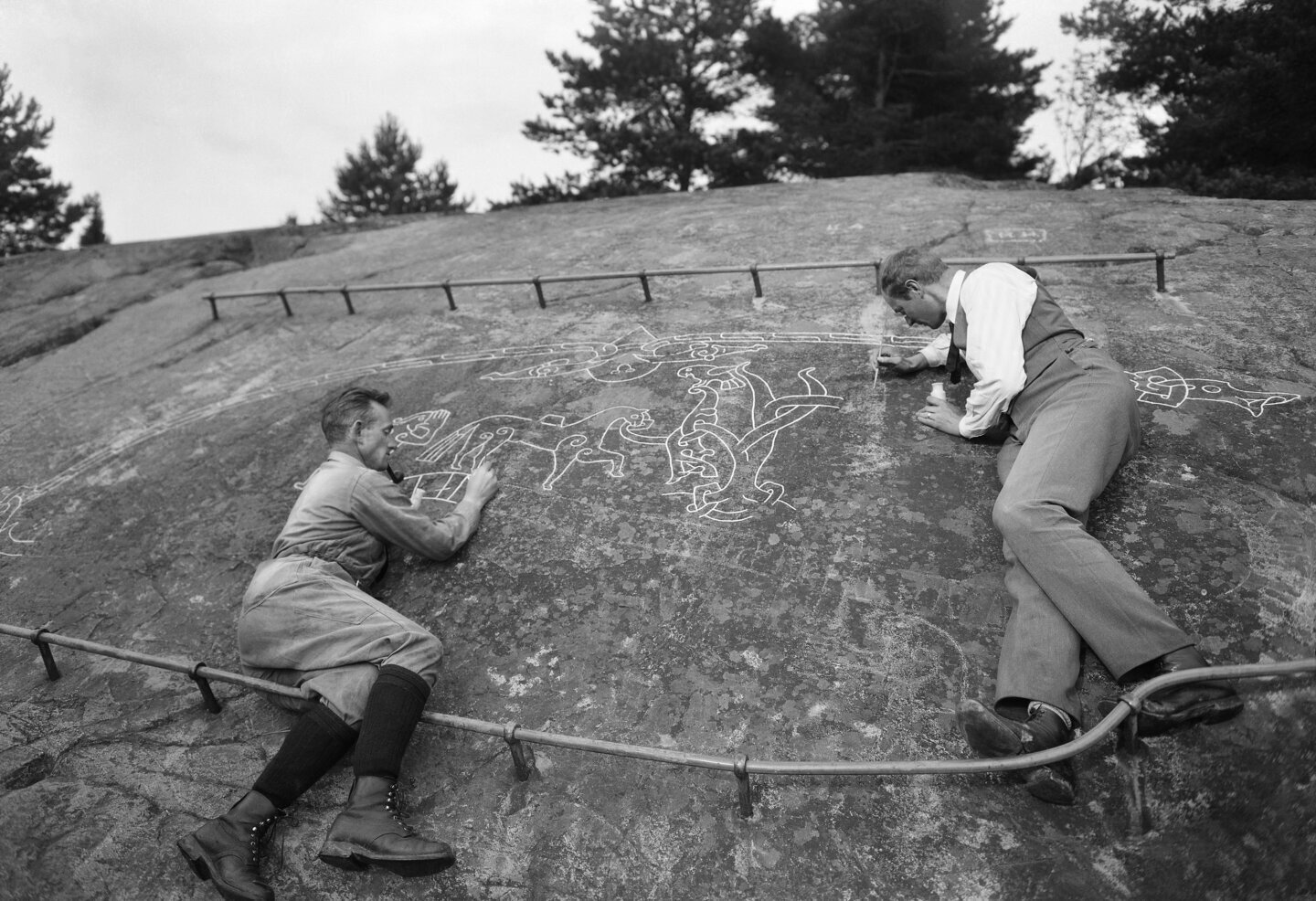 Inscripție cu piatră runică nordică, exemplu de scriere viking