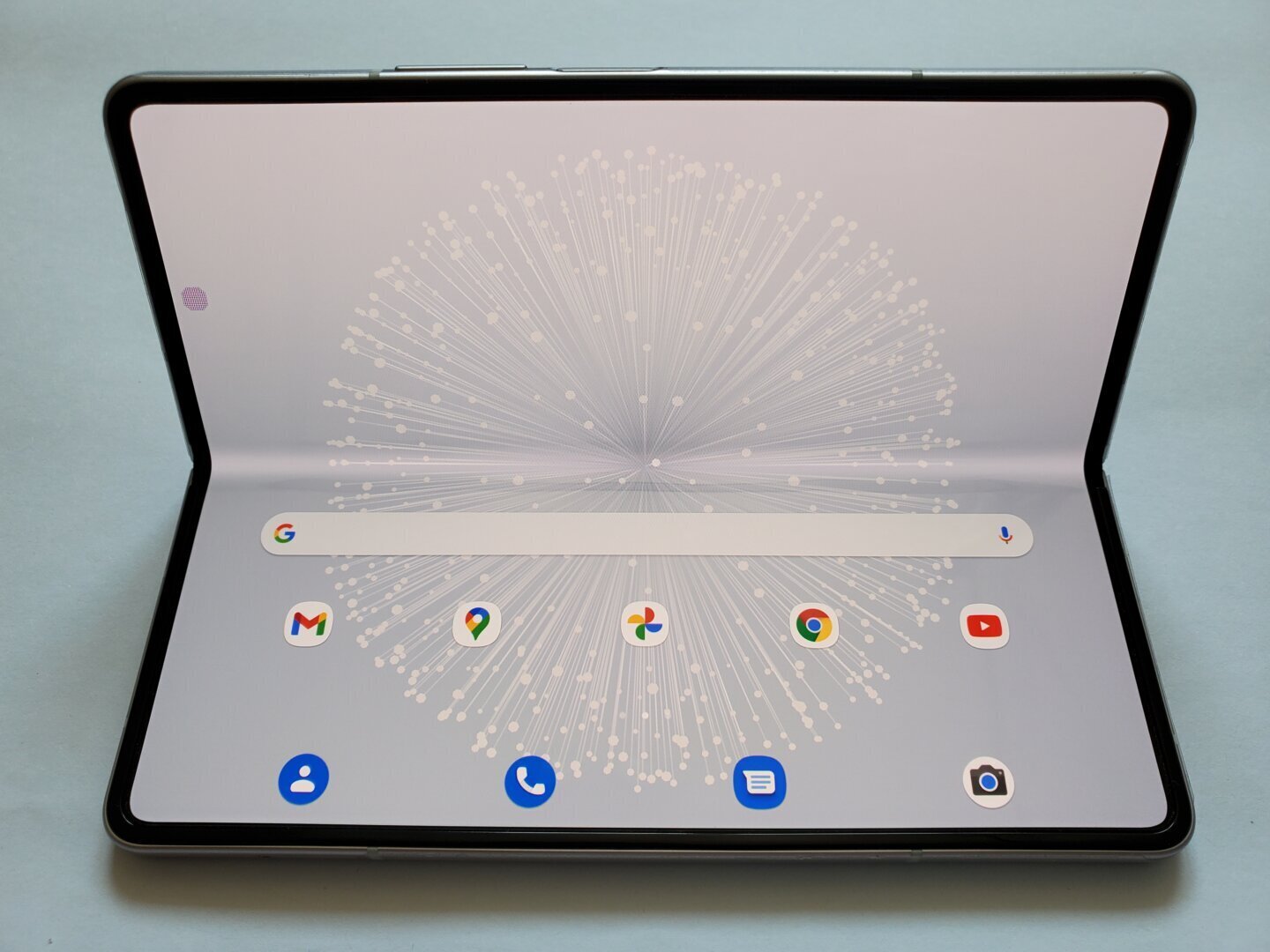 Galaxy Z Fold 8 webcam: pliabil Samsung Galaxy Z Fold folosit ca dispozitiv