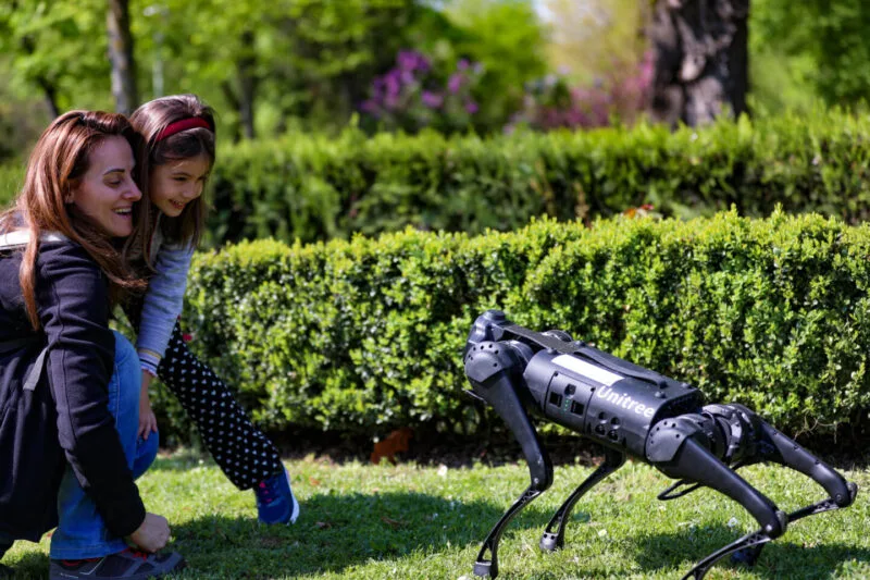 Robot patruped Unitree, afectat de interdicția SUA pentru roboți străini
