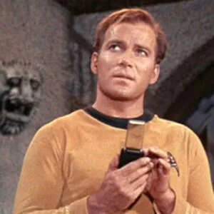 gadgetreport.ro — Imagine 23 Cum a ajuns Star Trek să inspire primul telefon mobil din istorie