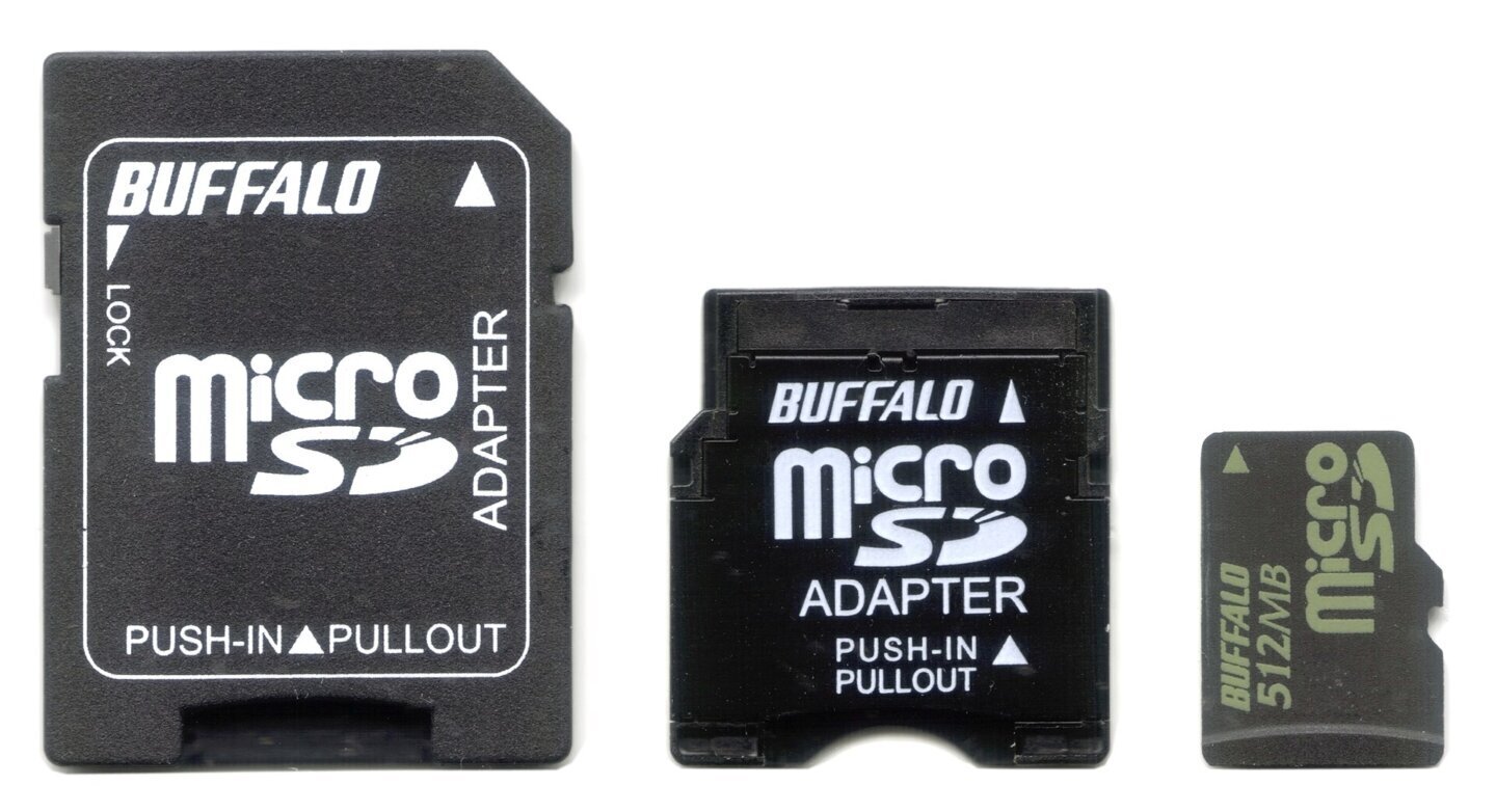 Card microSD folosit pentru stocare Android suplimentară, tot mai rar întâlnit pe telefoanele de top