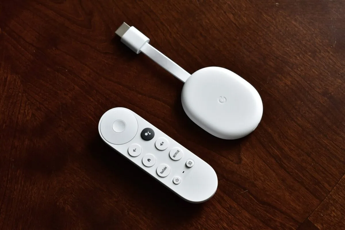 Google TV Freeplay Dispozitiv Chromecast cu Google TV și telecomandă Bluetooth, platforma pe care rulează Google TV Freeplay