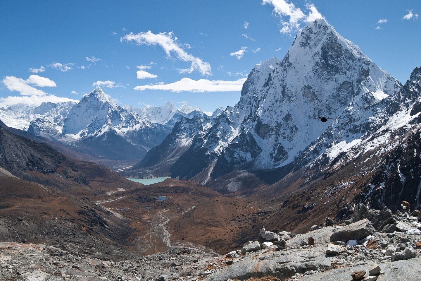 Ghețari în Himalaya nepaleză, regiune unde inundația din Nepal a pornit de la peste 5.000 de metri