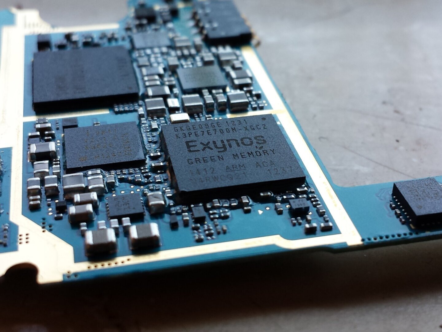 Cip Samsung Exynos, exemplu pentru proiectarea cipurilor în divizia System LSI