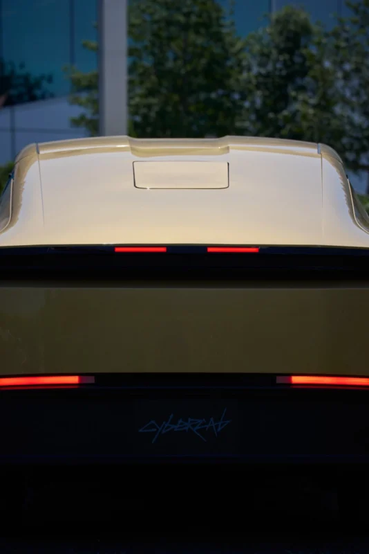 Tesla cybercab starlink