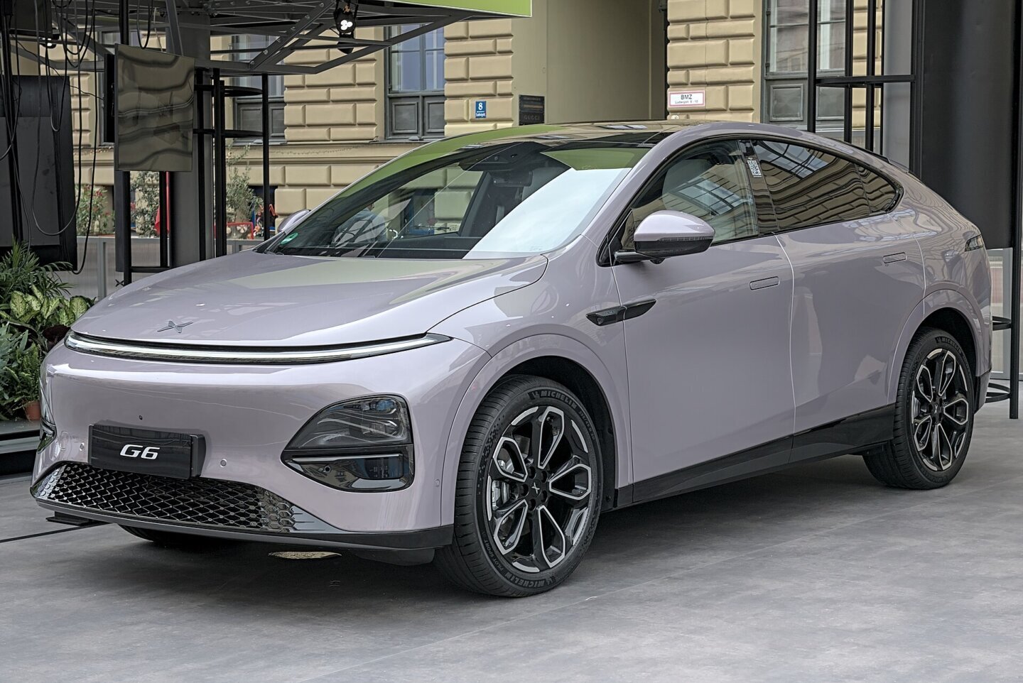 Roboții umanoizi XPeng urmează modelul industrial al mașinilor electrice, precum SUV-ul G6