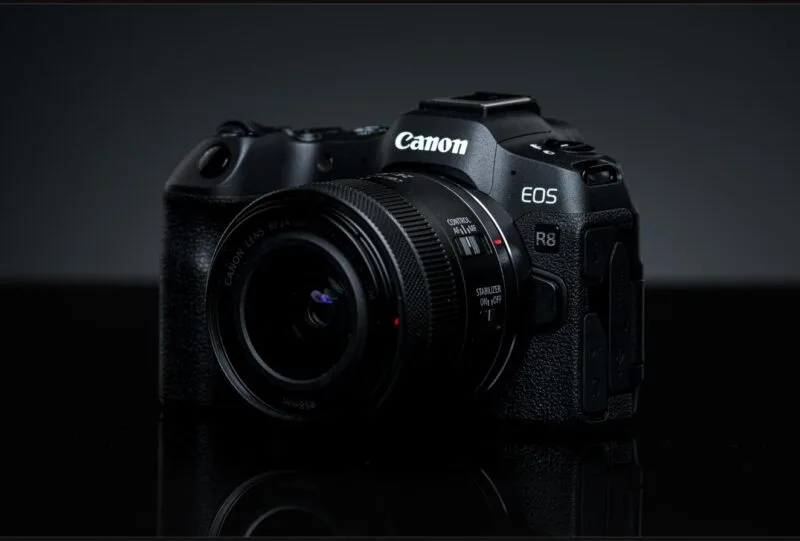Canon EOS R8 Mark II, aparatul full-frame cu stabilizare, cu obiectiv RF 24-50mm