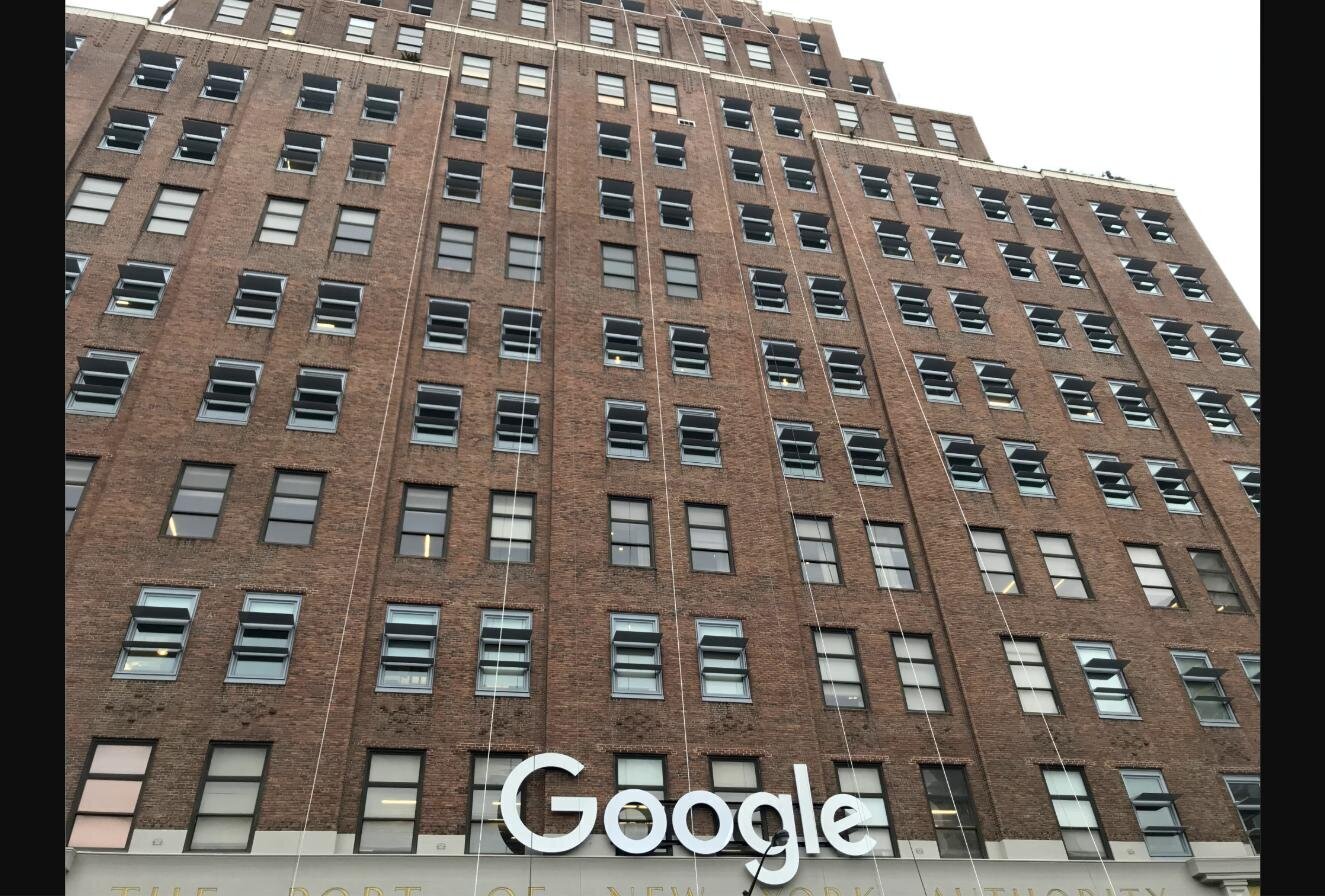 Clădirea Google din New York, unde este prezentat primul Googlebook