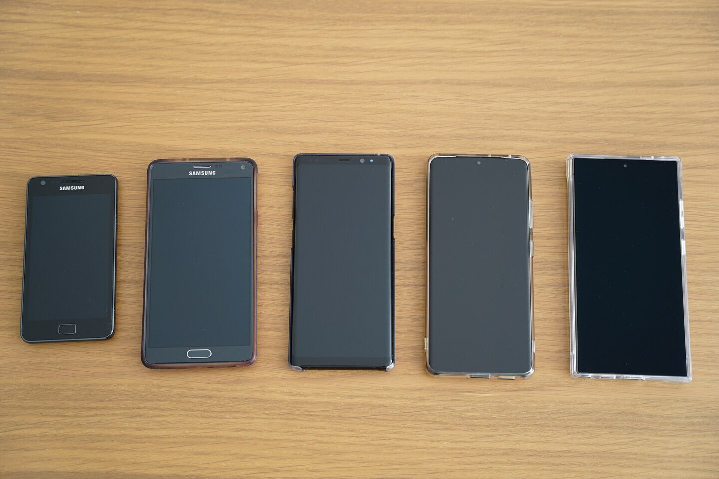 Mai multe generații de telefoane Samsung Galaxy care pot folosi Galeria Samsung
