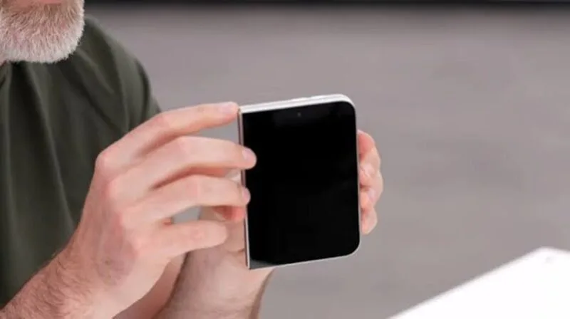iPhone Ultra
