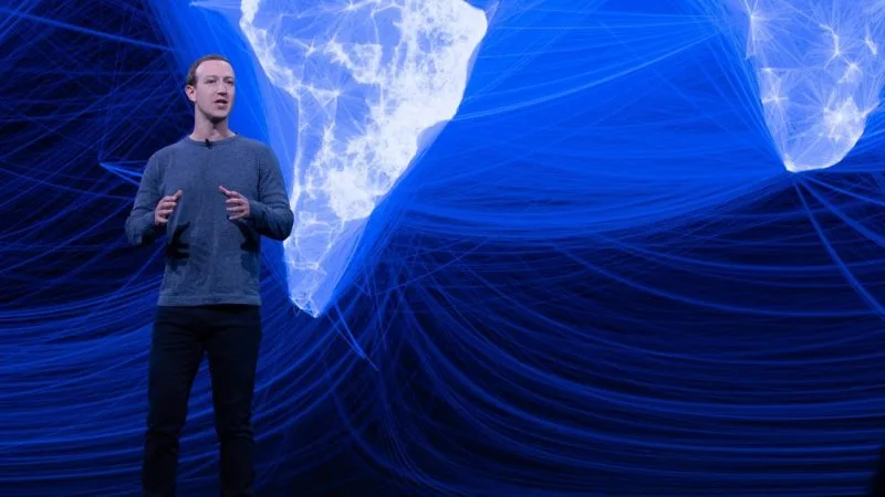 Mark Zuckerberg vorbind pe scenă la o conferință Meta