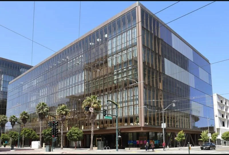 Clădirea de birouri 1515 Third Street din San Francisco, sediul central OpenAI