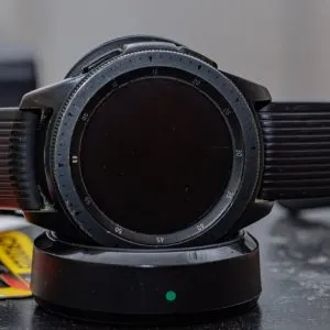 Setări Galaxy Watch pe care merită să le schimbi din prima zi