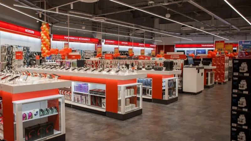 Black Friday la Altex începe pe 29 octombrie: până la 40% la telefoane
