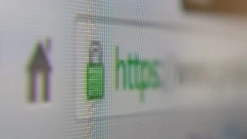 Chrome blochează escrocheriile ClickFix: cum activezi protecția