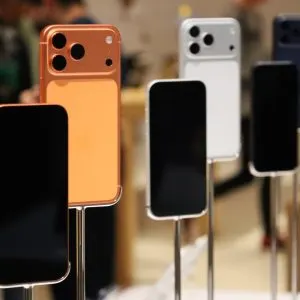 iPhone Handoff iPhone Handoff: un număr pe două iPhone-uri, dar nu în România