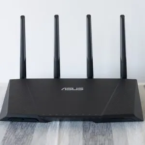 Vodafone Ultra Home Vodafone Ultra Home: 9 euro în primul an, 13,50 euro din luna 25