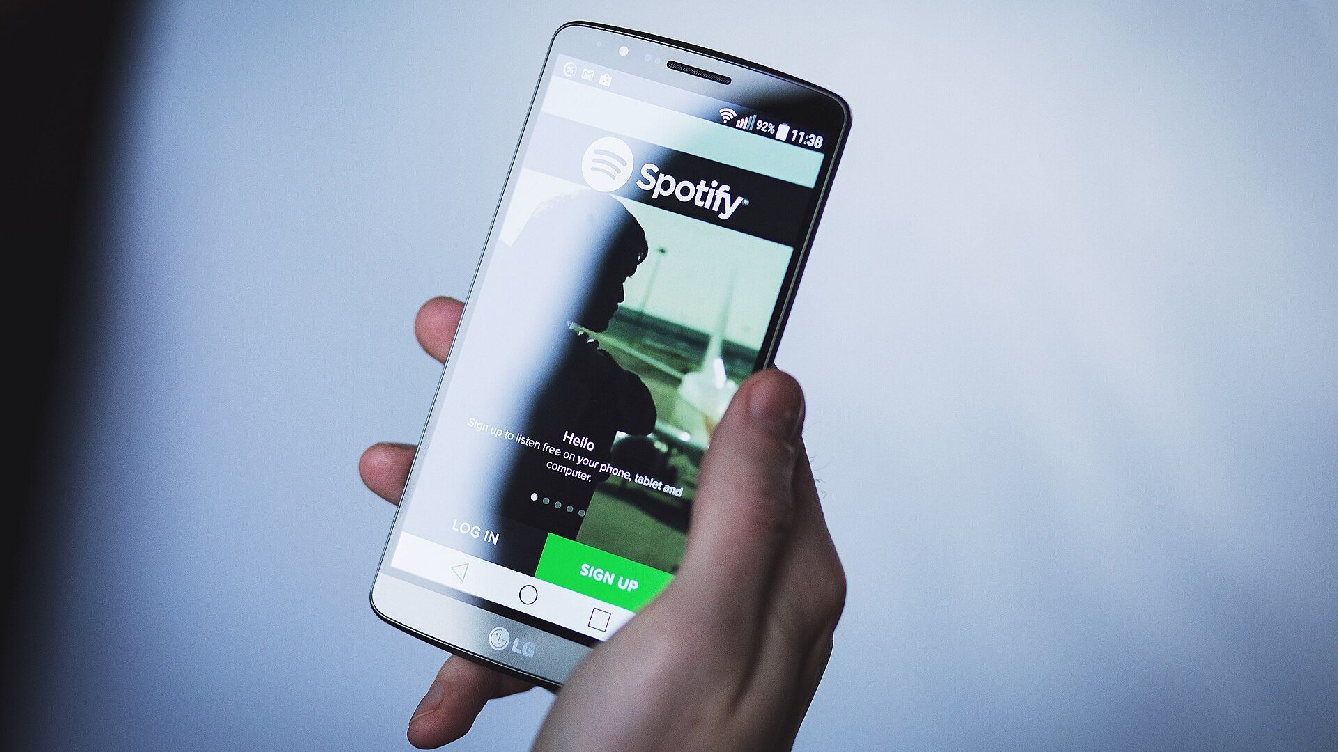 Spotify Family Spotify Family cod QR: aplicația Spotify pe ecranul unui telefon