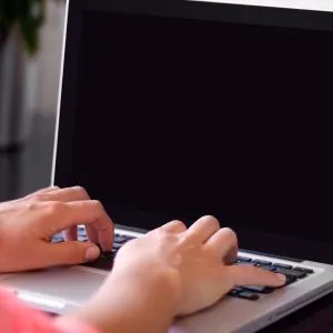 Windows 11 mai rapid Windows 11 mai rapid cu 20%: ce câștigă PC-urile cu 8 GB RAM